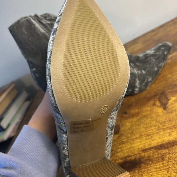 Gray Velvet Like Pointed Bootie with Heel NWOT - Picture 8 of 8